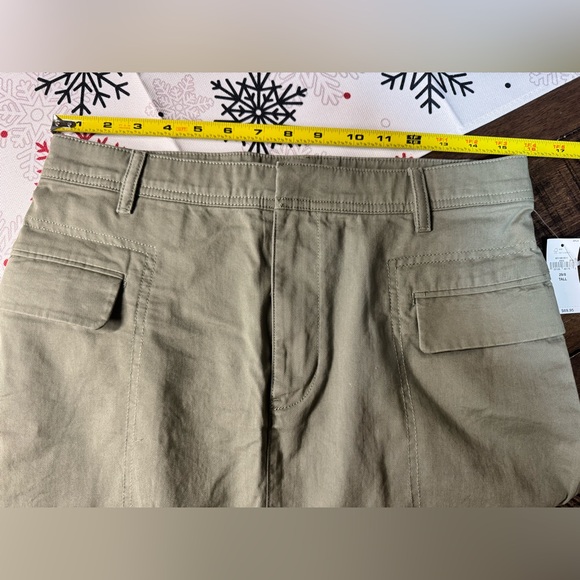Gap Utility Midi Skirt, size 29/8 Tall, Mesculen Green - Picture 8 of 9